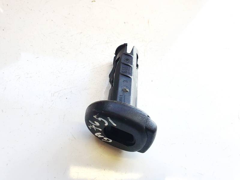 24438011 Opel Vectra 2003 Wykończenie wnętrza (plastikowe elementy) - Thumbnail 2