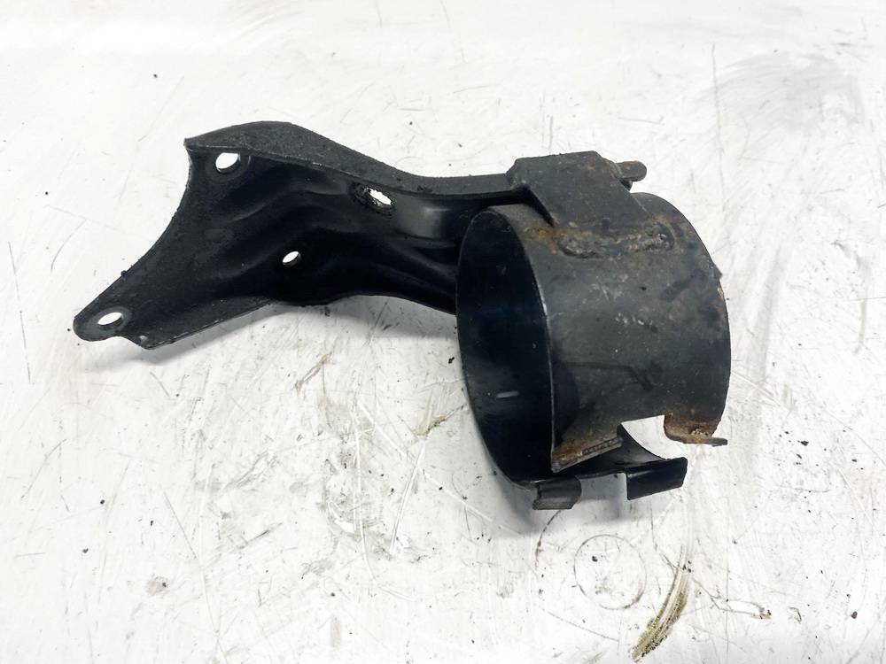 Skoda Superb 2002 Moottorin kiinnike