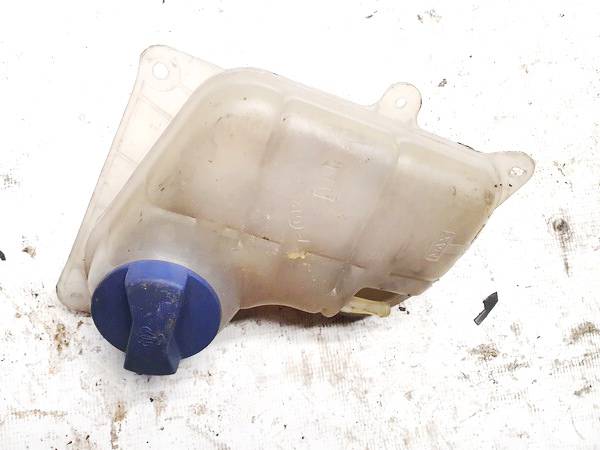8D0121403L Volkswagen Passat 2001 Expansion Tank coolant (RADIATOR EXPANSION TANK BOTTLE )