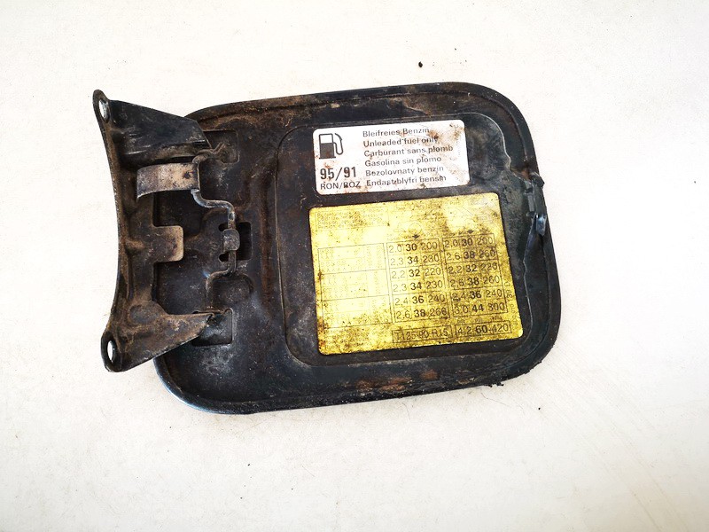 1H0010092C Audi A4 1996 Polttoainesäiliön ulkoinen korkki - Thumbnail 2