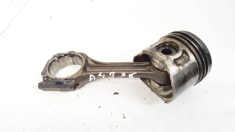 Audi A4 1996 Tłok z korbowodem