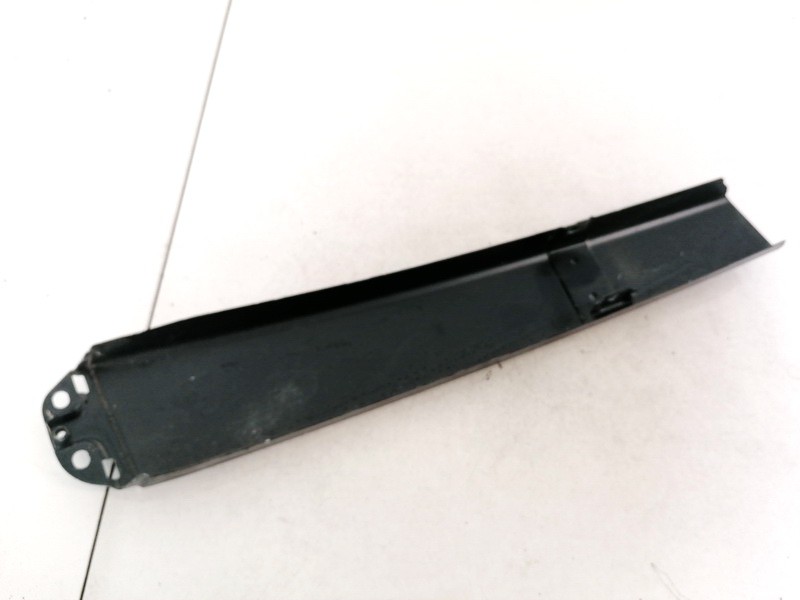 Audi A4 1997 Glass Trim Molding-weatherstripping - FRONT RIGHT - Thumbnail 2