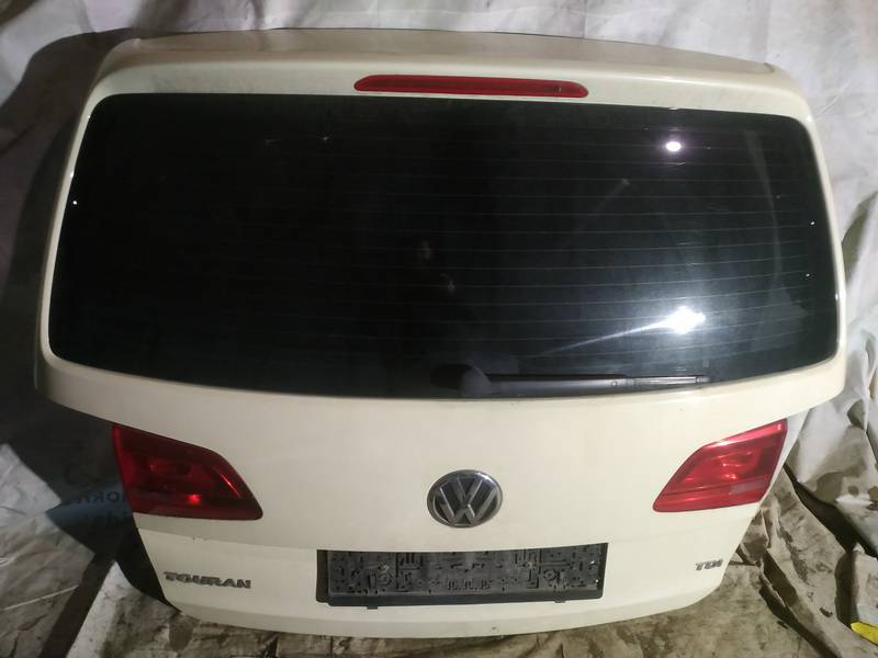 Touran Rear GELTONAS Volkswagen Touran 2013 Hood - REAR | EuroImpex