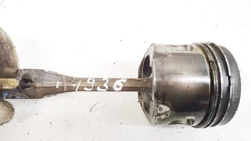 Audi A4 1996 Tłok z korbowodem - Thumbnail 2