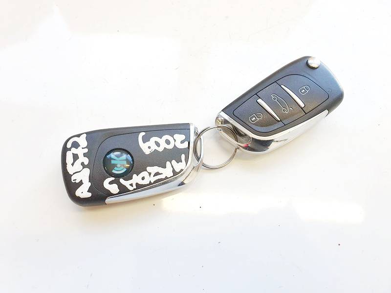 Mazda 3 2009 Uzvedimo raktas - Thumbnail 3