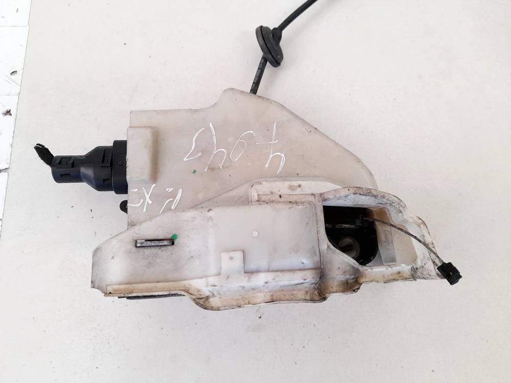 PA6630FV Volkswagen Caddy 2007 Duru spyna P.K.