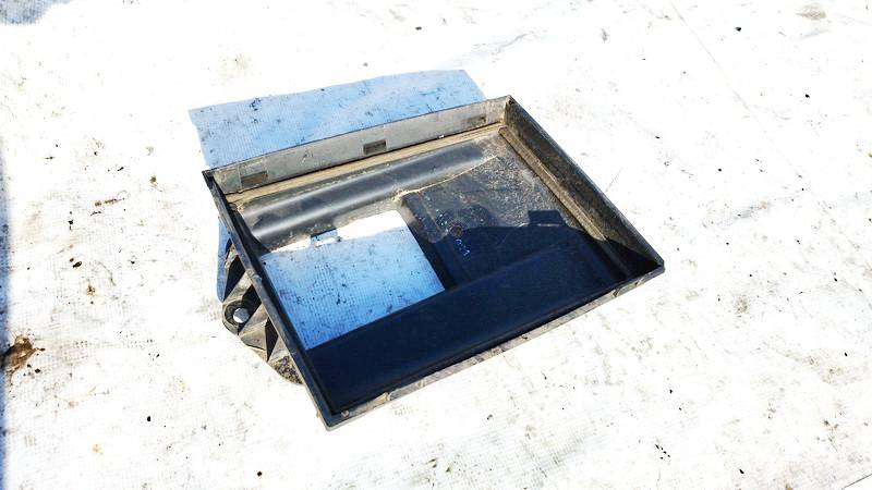 1J1819640B Volkswagen Golf 2000 Air filter box