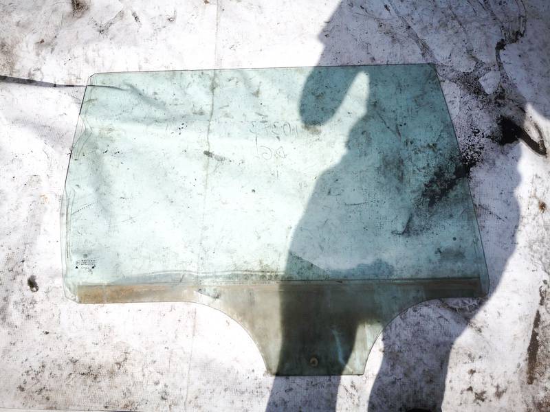 AS2 Volkswagen Passat 1997 Duru stiklas G.D.