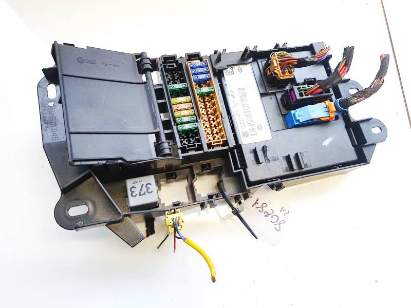 4F0907289F Audi A6 2006 Fuse box