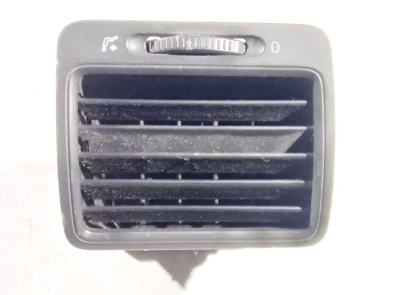 1K0819709 Volkswagen Golf 2004 Dash Vent (Air Vent Grille)