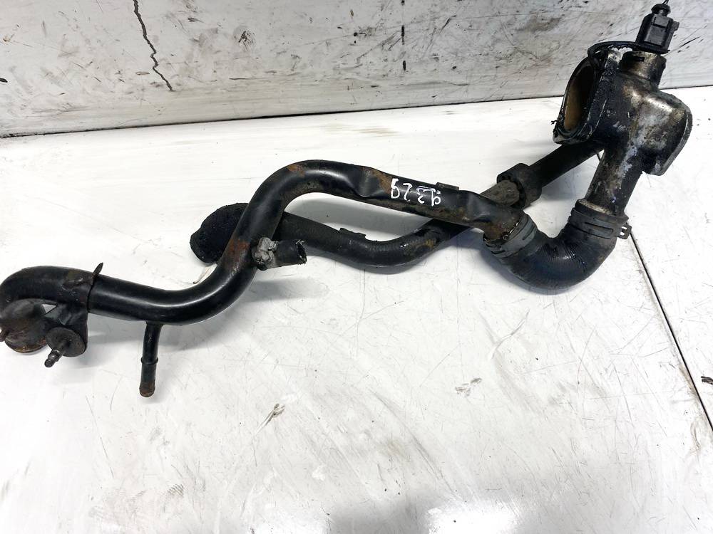 038121133 Skoda Superb 2002 Jäähdytysnesteen laippa