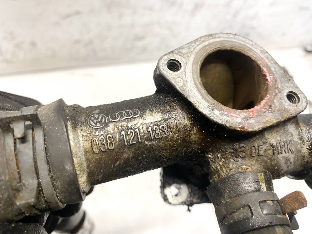 038121133 Skoda Superb 2002 Jäähdytysnesteen laippa - Thumbnail 4