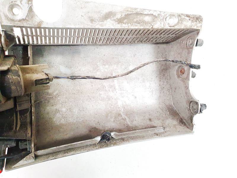 Opel Meriva 2003 Juostele po zibintu G.K. - Thumbnail 3