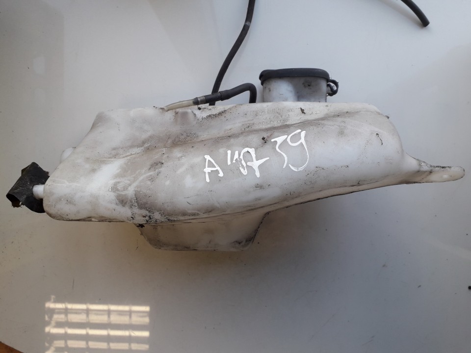 7701706731C Renault Clio 2003 Бачок омывателя лобового стекла