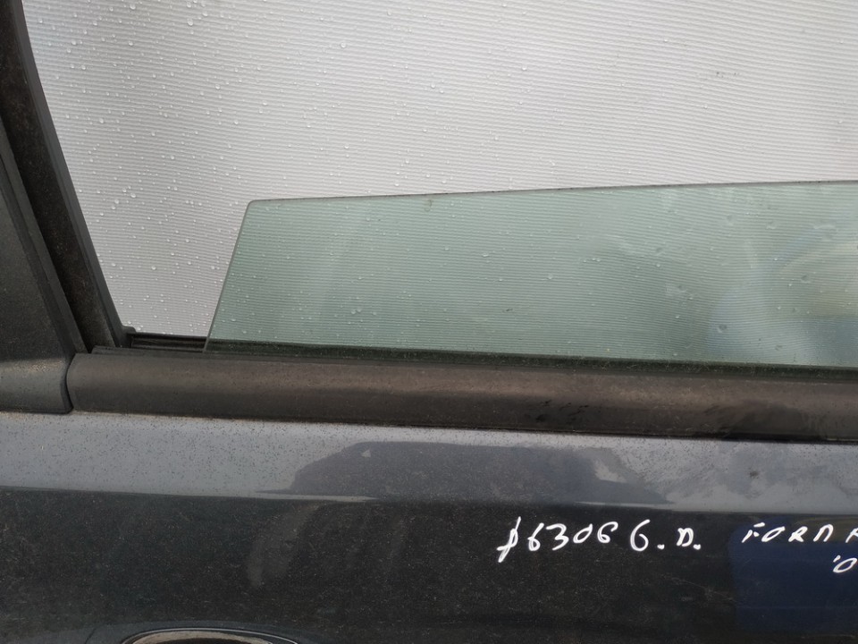 Ford Focus 2007 Listón embellecedor de la ventana de la puerta trasera - TRASERO DERECHO - Thumbnail 2