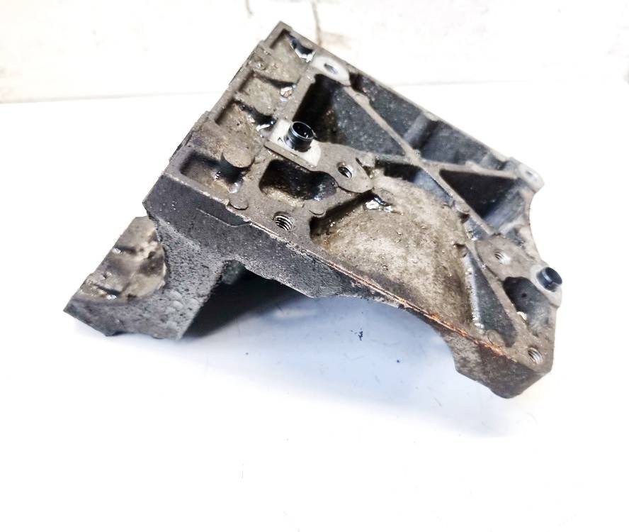 4M5Q19D624CC Ford Focus 2007 Variklio kronsteinas ir Greiciu dezes kronsteinas - Thumbnail 2