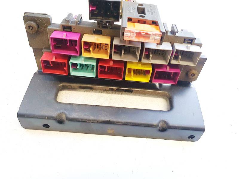 8A0937530 Volkswagen Transporter 2006 Drošinātāju kārba - Thumbnail 2