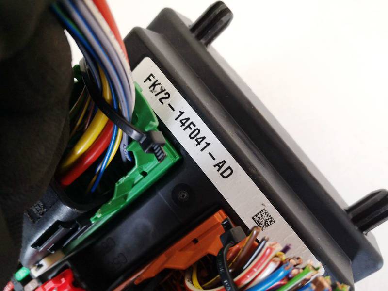 FK7214F041AD Land-Rover Discovery Sport 2017 Drošinātāju kārba - Thumbnail 2