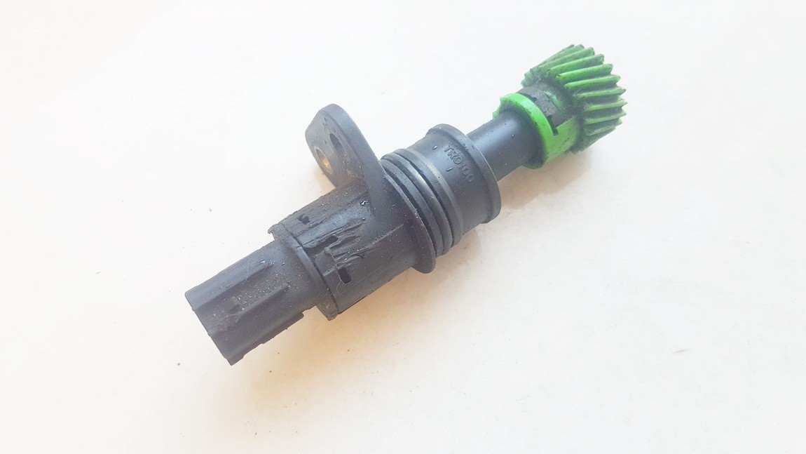 tr0100 used Speedometer Sensor (Vehicle Speed Sensor) Mazda 323F 1998 0.0L 9EUR EIS00859601