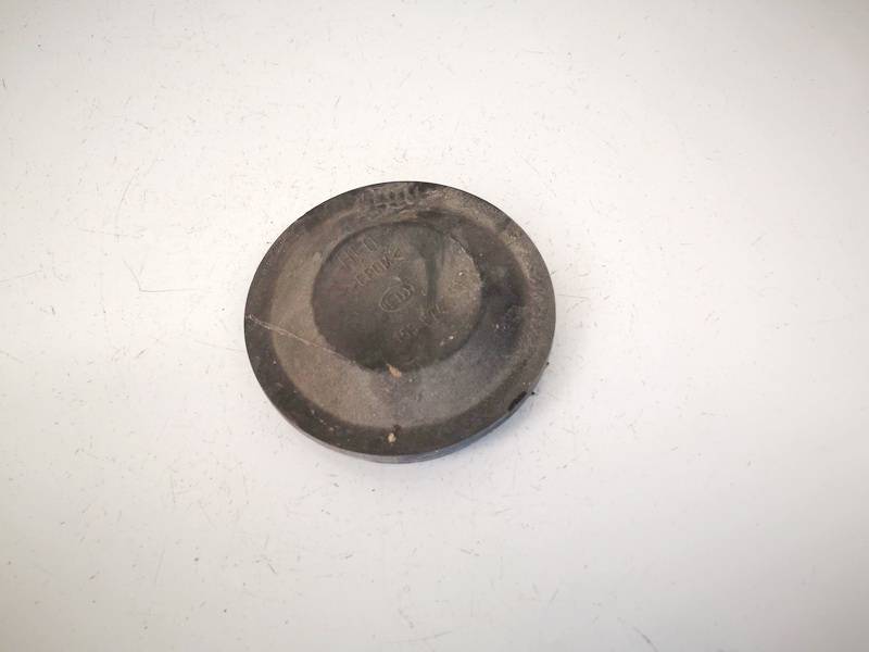 153874 Opel Astra 2005 Ajovalon Polttimon Pölykansi - EDESSÄ