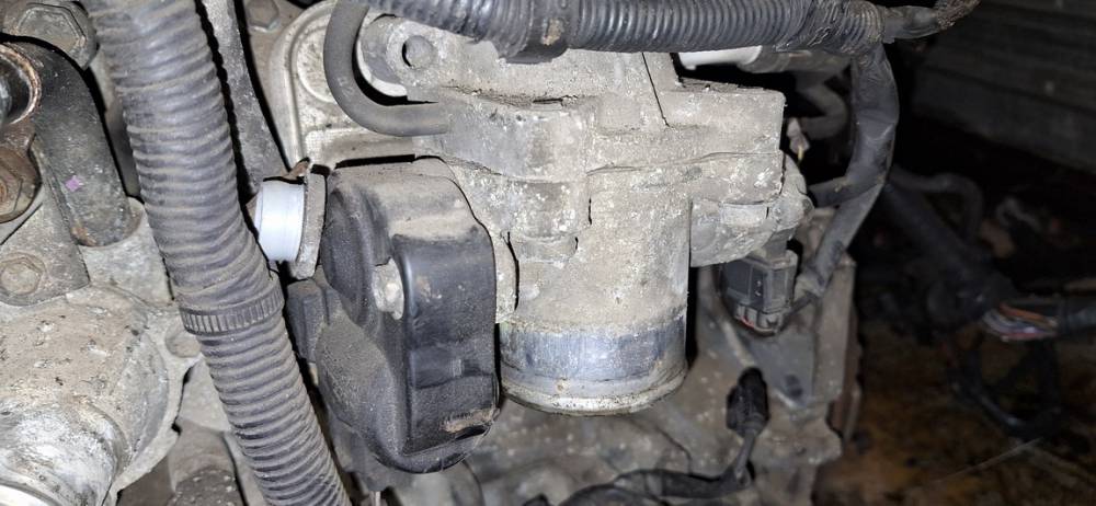 Toyota Avensis 2005 Suurella Virtaamalla Varustettu Kaasuläpän - Thumbnail 3