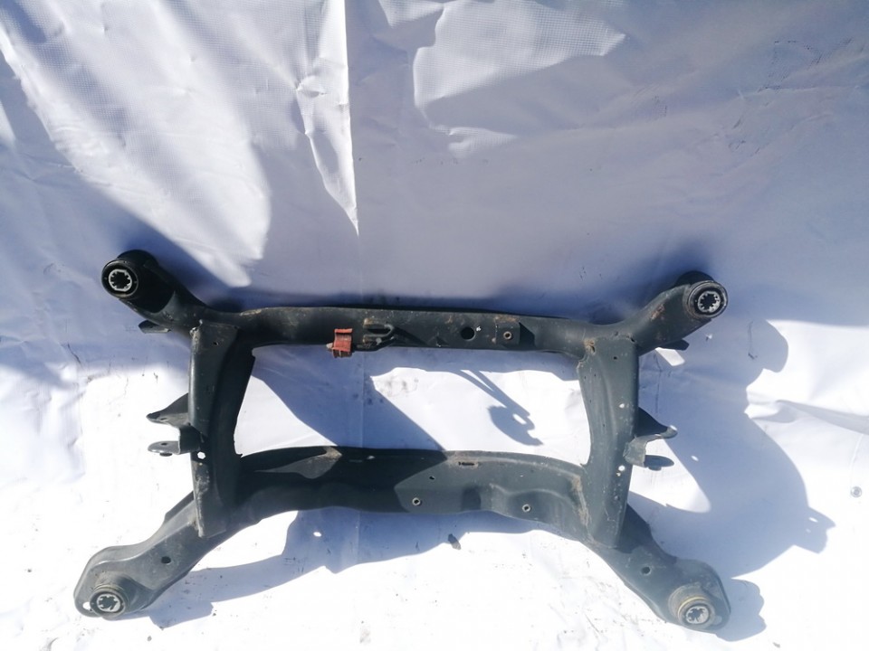Ford Mondeo 2014 Pont Axial Arrière Avec Moyeux Supports Broche