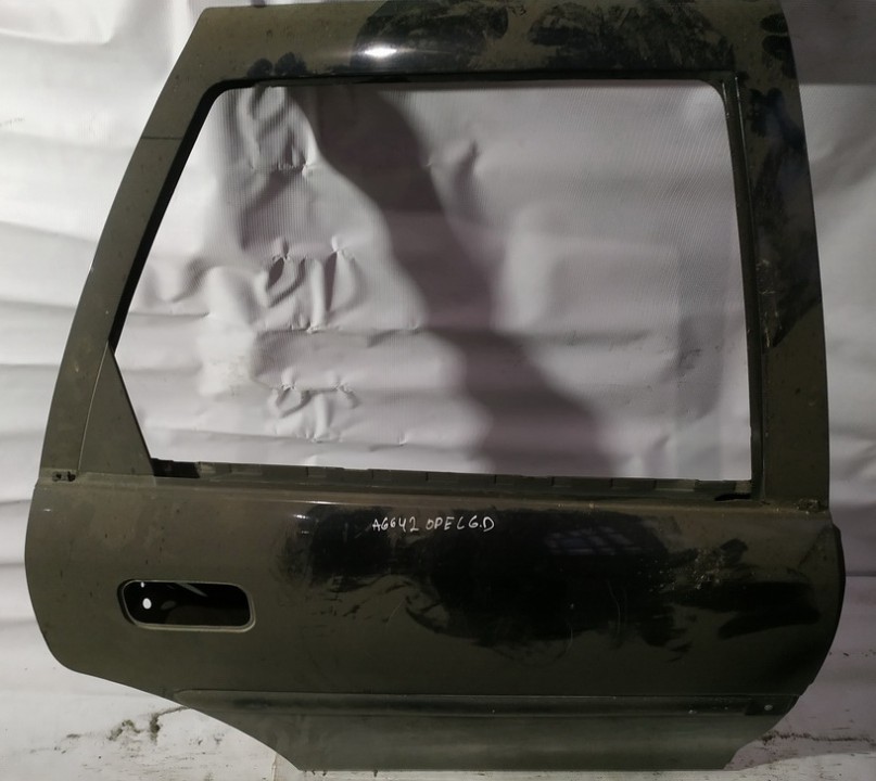 JUODOS Opel Vectra 1997 Durys G.D.