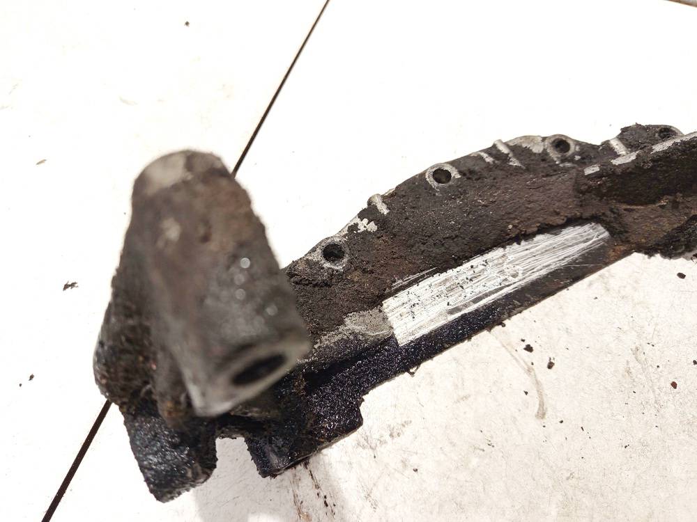 Audi A4 1996 Variklio kronsteinas ir Greiciu dezes kronsteinas - Thumbnail 3