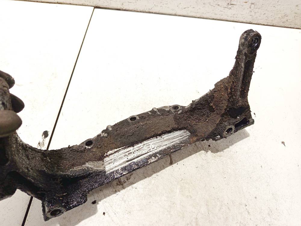 Audi A4 1996 Variklio kronsteinas ir Greiciu dezes kronsteinas - Thumbnail 2