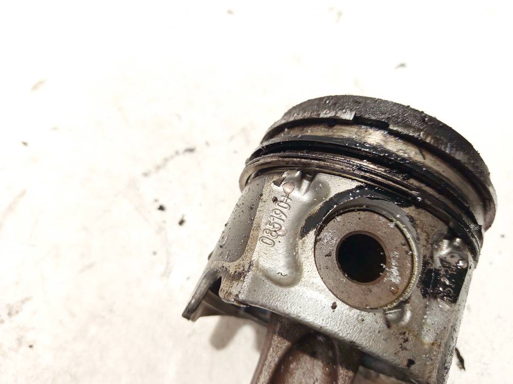 085190 Volvo V50 2006 Mäntä ja vauhtipyörä - Thumbnail 3