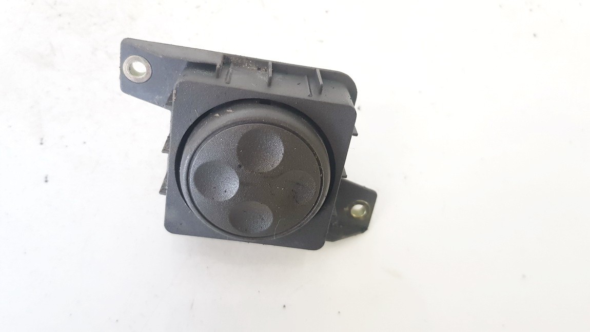 8L0959777A Audi A6 1999 Sedynes kontroles mygtukas