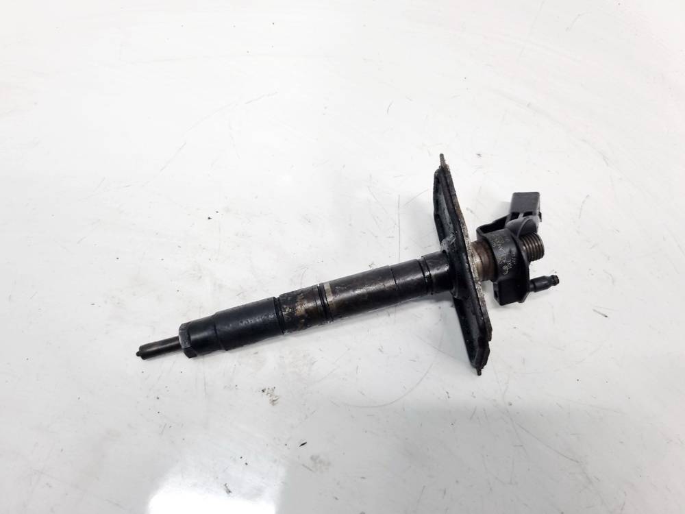 059130277AH Volkswagen Phaeton 2006 Polttoainesuutin