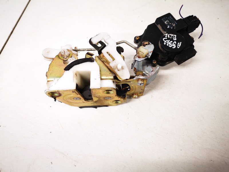 MR349316 Mitsubishi Galant 1997 Cerradura de puerta - TRASERA IZQUIERDA