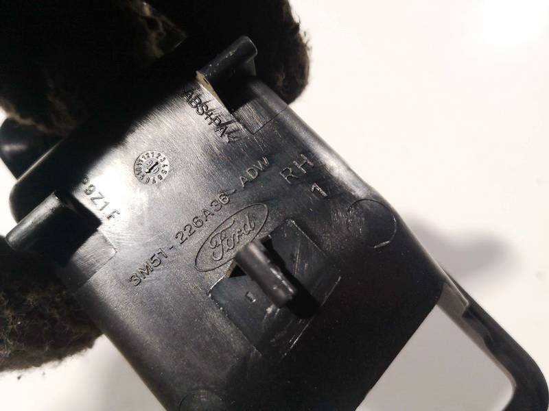 3M51226A36ADW Ford Focus 2006 Salona apdare (plastmasas) - Thumbnail 3