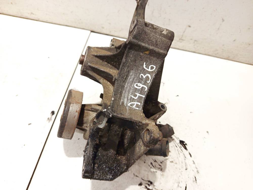 028903143AF Audi A4 1996 Variklio kronsteinas ir Greiciu dezes kronsteinas - Thumbnail 2