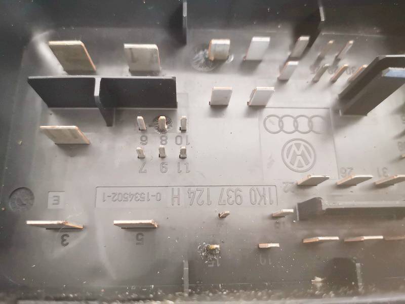 1K0937124H Volkswagen Touran 2003 Fuse box - Thumbnail 3