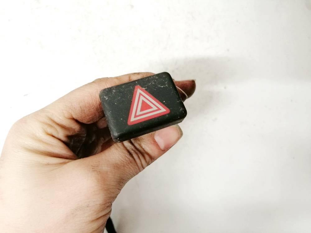 8E0941509 Volkswagen Golf 2007 Hazard switch