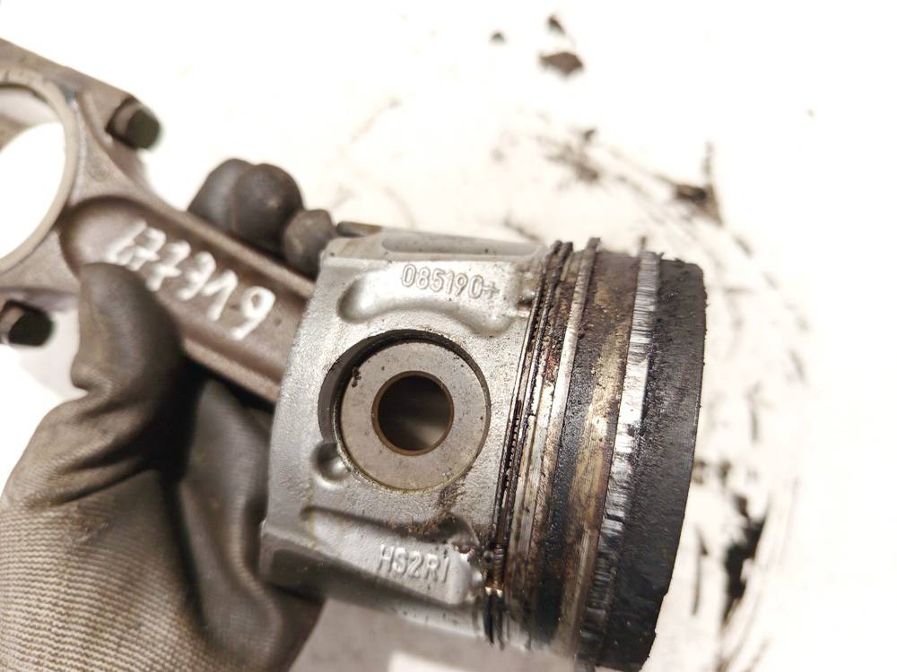 085190 Volvo V50 2006 Mäntä ja vauhtipyörä - Thumbnail 3