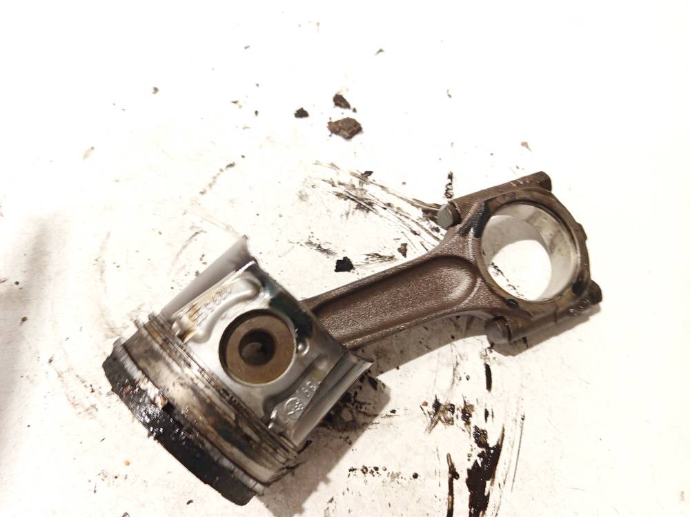 085190 Volvo V50 2006 Mäntä ja vauhtipyörä - Thumbnail 2