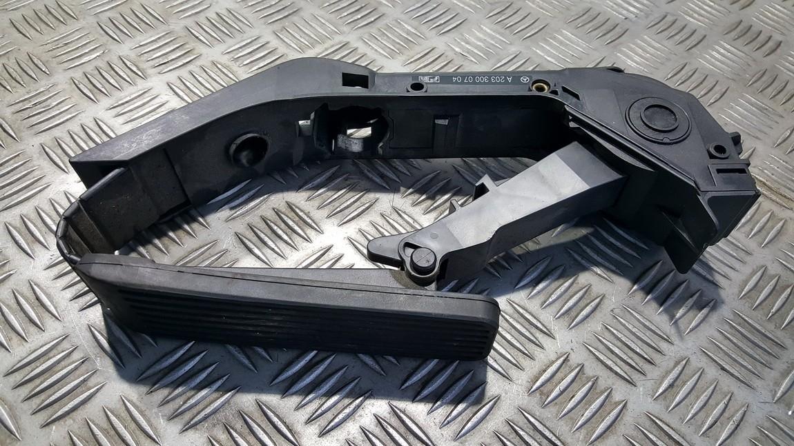 A2033000704 A2033010001, 1293010382 Accelerator throttle pedal ...