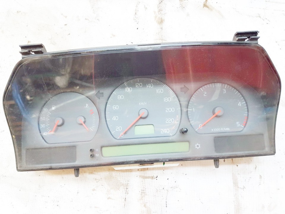 9168144 Volvo V70 1997 Speedometers - Cockpit - Speedo Clocks Instrument