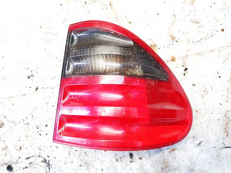 A2108206864 Mercedes-Benz E-CLASS 2001 Tail Light lamp Outside - REAR RIGHT