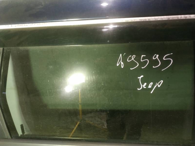 Jeep Grand Cherokee 2005 LUNA TRASERA DERECHA,
Luna de la puerta trasera - ABAJO A LA DERECHA