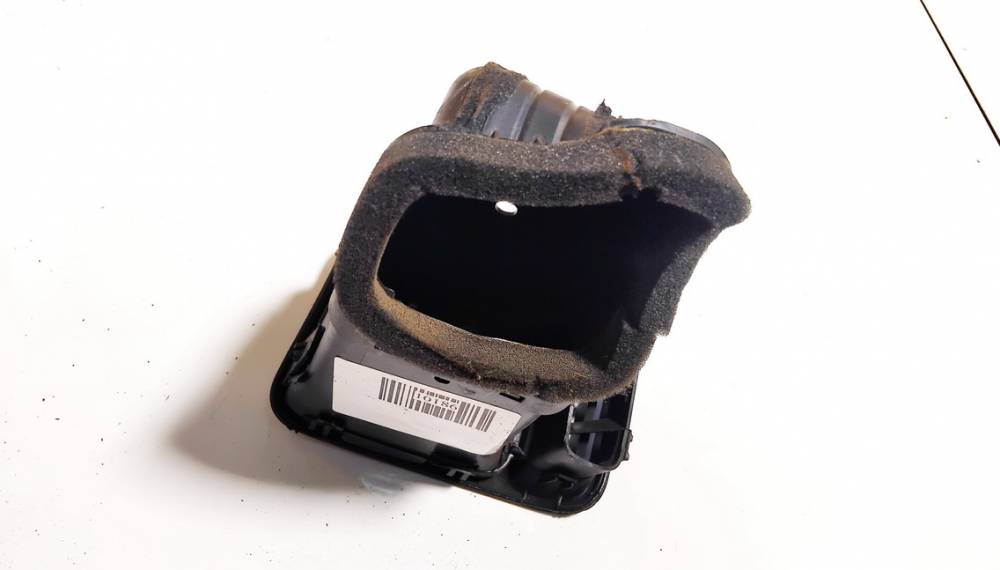 77630S9A00 Honda CR-V 2002 Sisäilman ilmanvaihtoritilät - Thumbnail 2