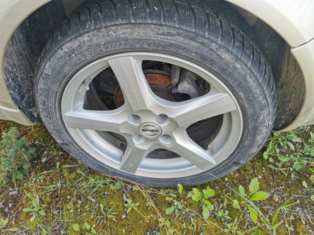 4X100 Renault Megane 2004 Komplet Kół Zimowych R17