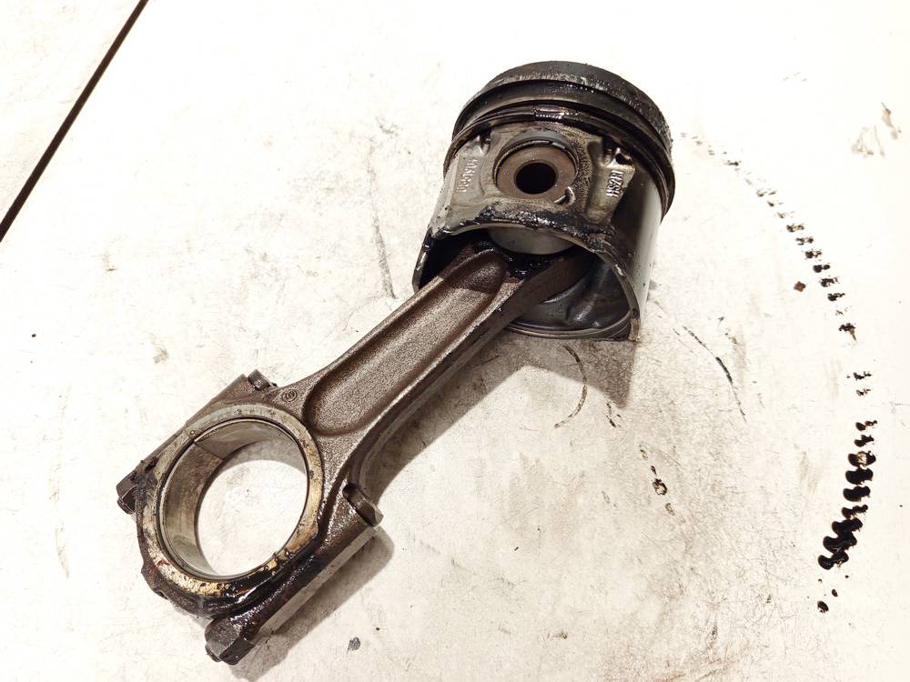 085190 Volvo V50 2006 Mäntä ja vauhtipyörä - Thumbnail 2