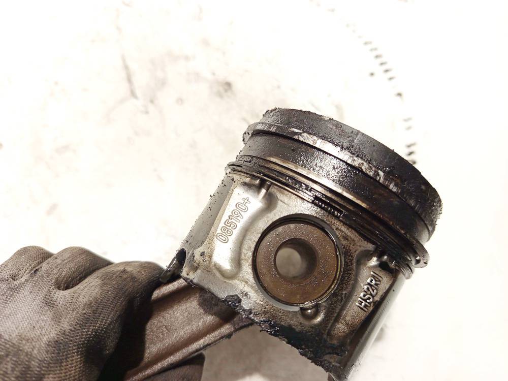 085190 Volvo V50 2006 Mäntä ja vauhtipyörä - Thumbnail 3