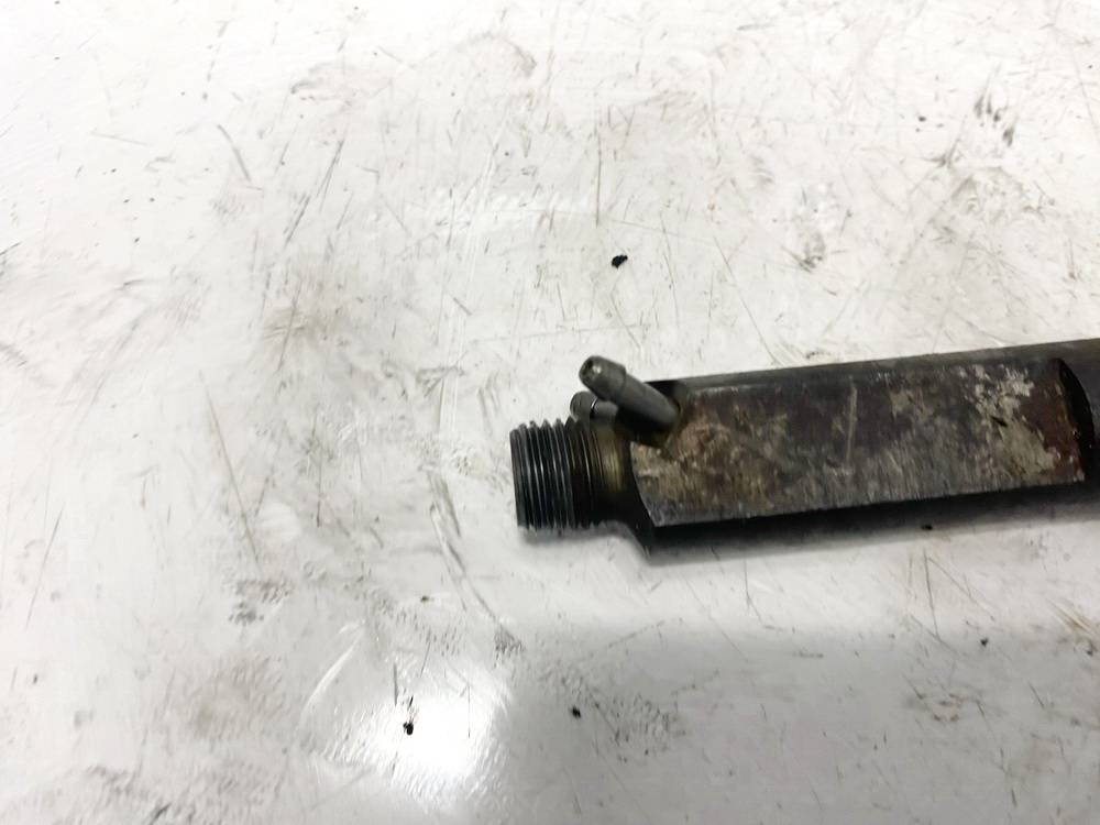 038130202B Audi A3 2000 Fuel Injector - Thumbnail 3
