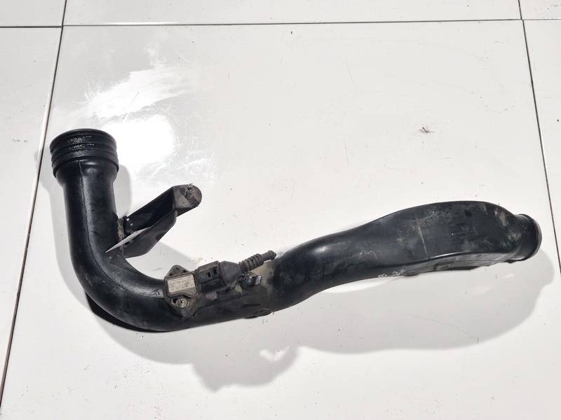 3B0145762B Volkswagen Passat 2004 Wąż intercoolera