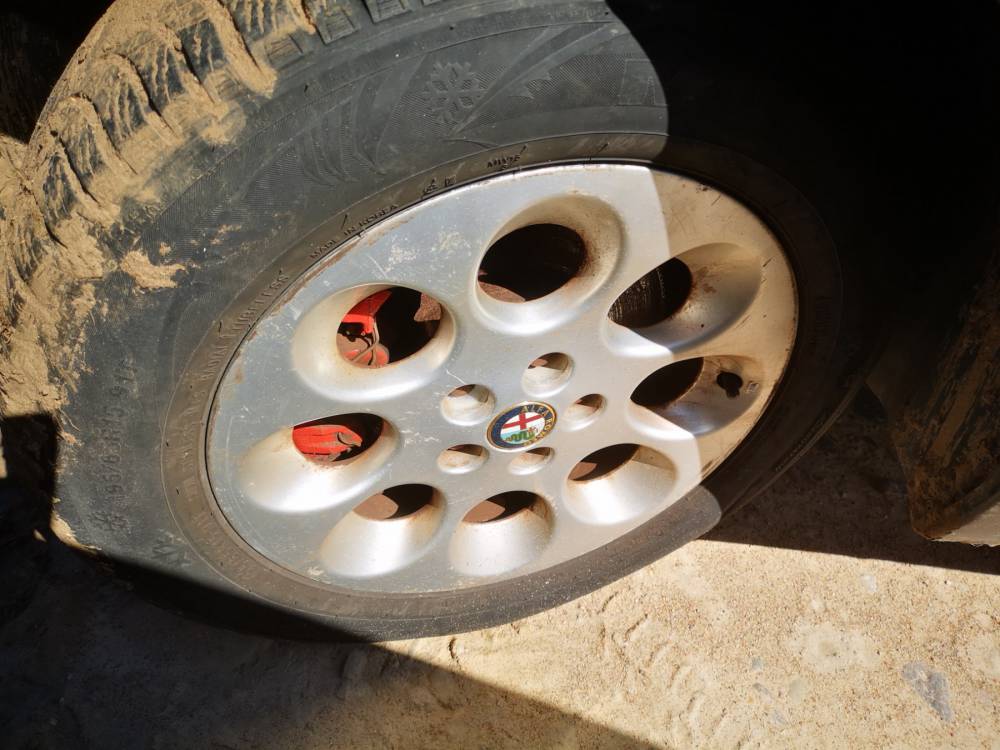 5X98 Alfa-Romeo 156 2003 Liettuan renkaiden komplekti R15 - Thumbnail 4